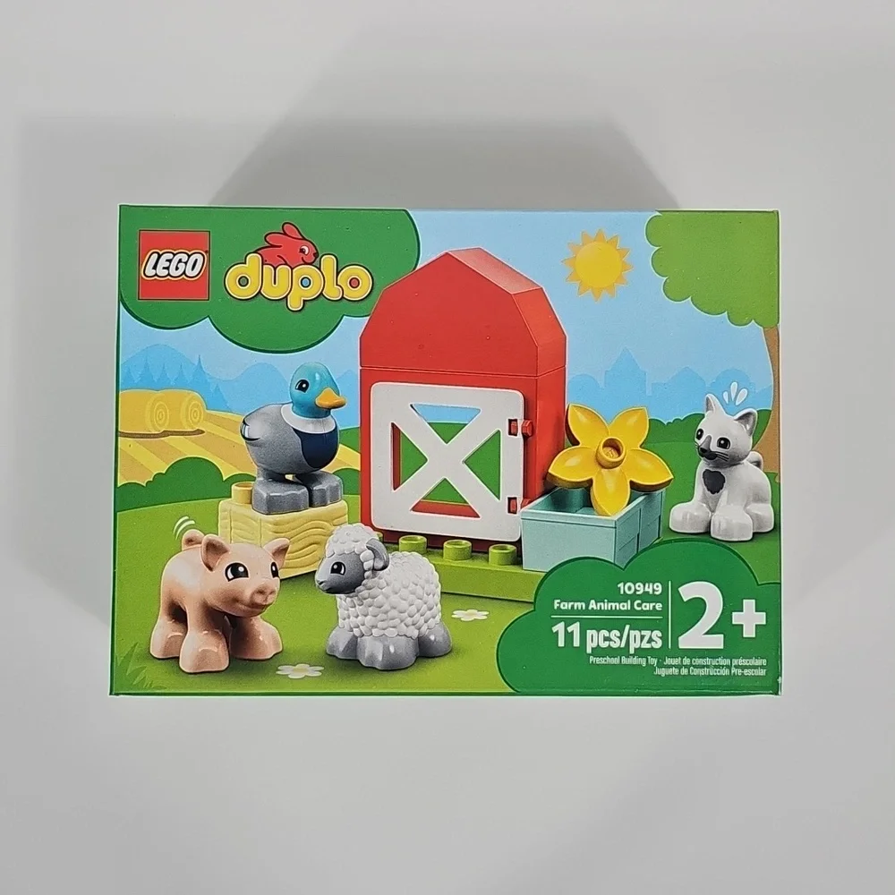 NIB LEGO Duplo Town Farm Animal Care Building Set 10949 Lamb Pig Duck Cat Flower